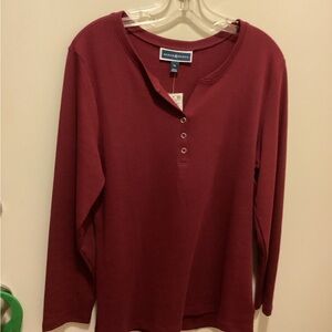 Karen Scott Long sleeve top.  PL